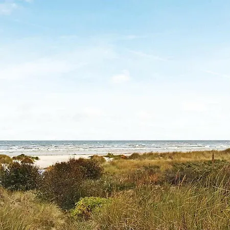 Three-bedroom Holiday In 57 * Ålbæk