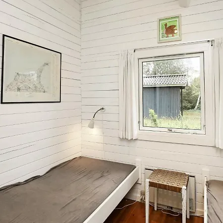 Feriehus Three-bedroom Holiday In 57 *