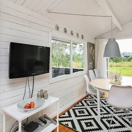 Three-bedroom Holiday In 57 * Ålbæk