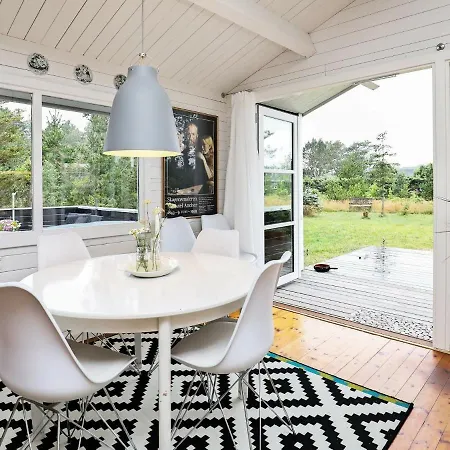 Three-bedroom Holiday In 57 Feriehus Ålbæk